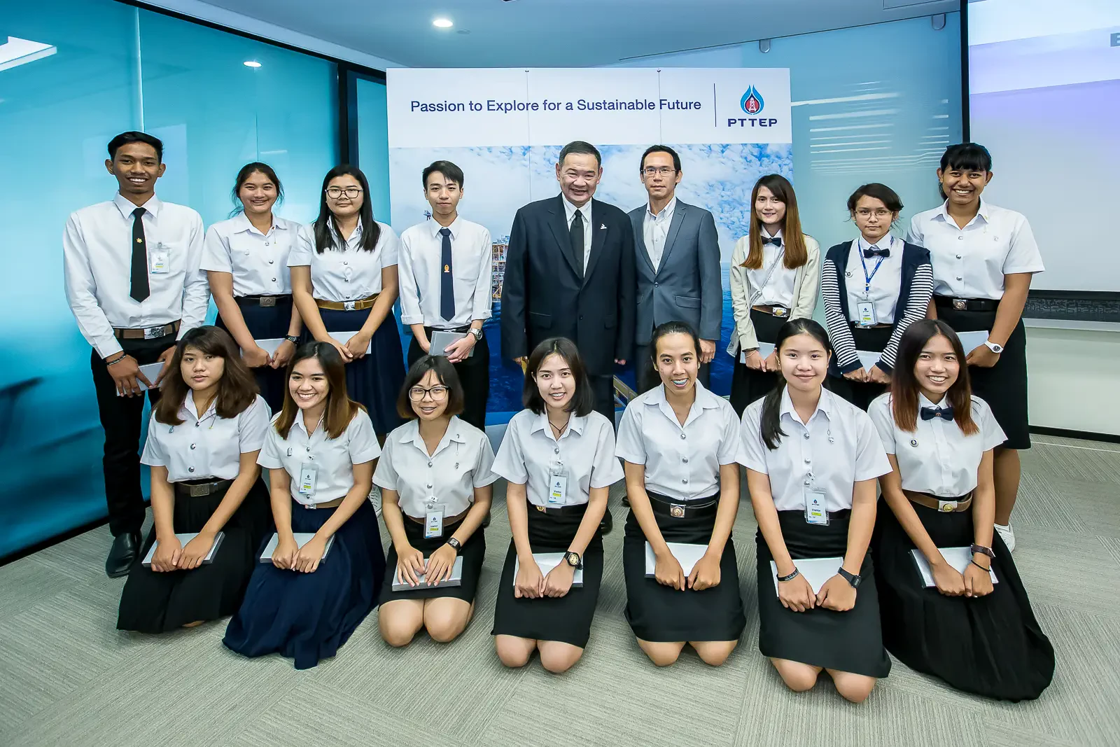 PTTEP grants scholarships to develop human resources for petroleum industry