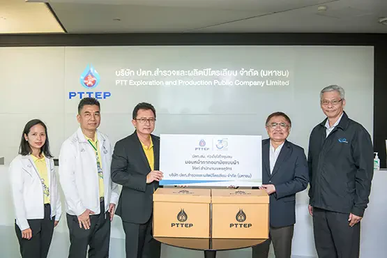 PTTEP supports fabric masks to Chatuchak District provided to general public
